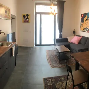 In Trast Ii Apartamento
